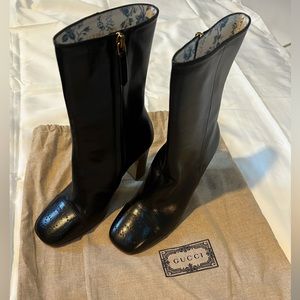 Gucci black captoe bootie size 36.5 NEW